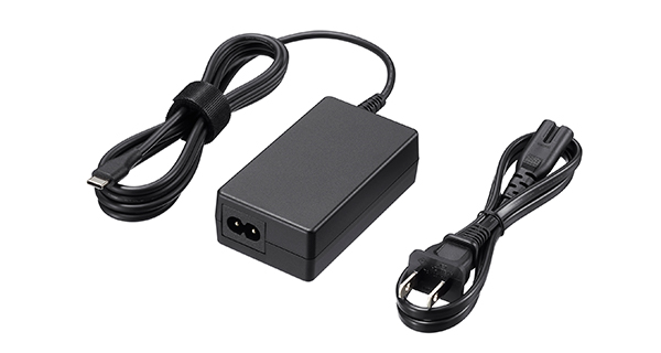 65W�o�͂�Type-C�W��AC�A�_�v�^�[